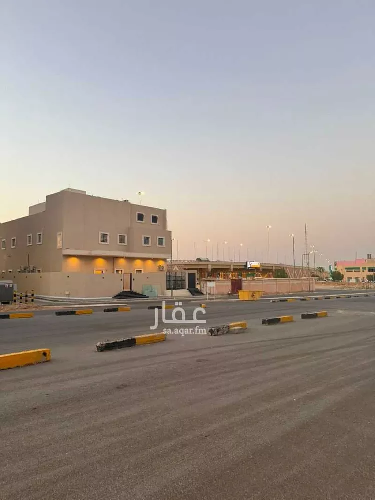مكتب تجاري للإيجار في شارع طريق الملك فهد, حي الصبيحية, مدينة بريدة, منطقة القصيم 7