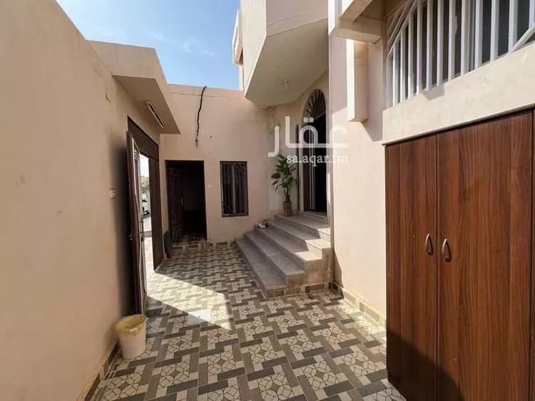 دور للإيجار في شارع احد, حي الإسكان, مدينة بريدة, منطقة القصيم صورة 3
