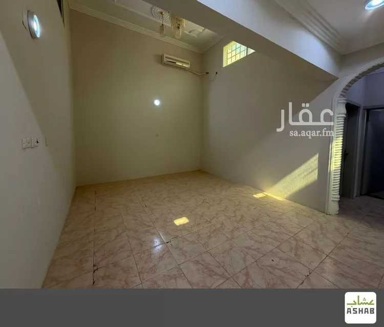 فيلا للبيع في شارع سليمان الاسنوي, حي النهضة, مدينة بريدة, منطقة القصيم صورة 3