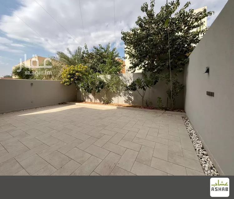 فيلا للبيع في شارع عثمان لطفي أفندي, حي البساتين الغربي, مدينة بريدة, منطقة القصيم صورة 3