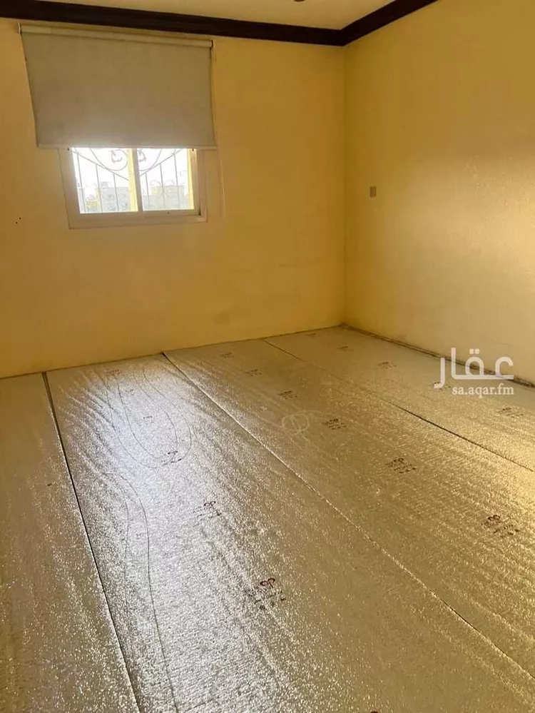 شقة للإيجار في شارع المثني بن الصباح, حي الصالحية, مدينة عنيزة, منطقة القصيم صورة 3