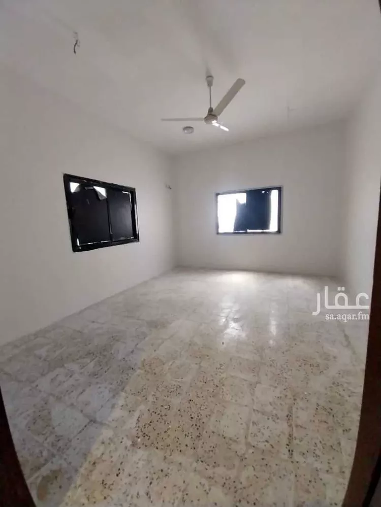 عمارة للبيع في شارع عبدالله ابن الارقم, حي أم العراد, مدينة الطائف, منطقة مكة المكرمة صورة 3