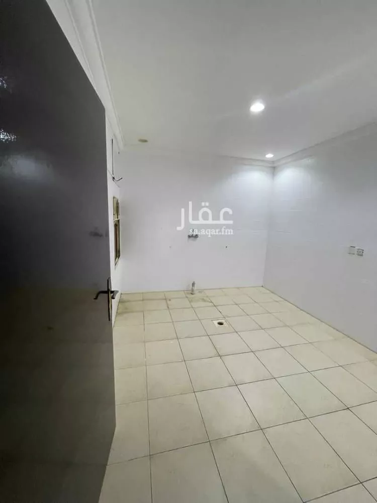 شقة للبيع في شارع حرملة بن هوذه, حي بدر, مدينة الرياض, منطقة الرياض صورة 5