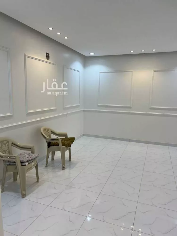 دور للبيع في شارع محمد بن إسحاق المدني, حي بدر, مدينة الرياض, منطقة الرياض صورة 5
