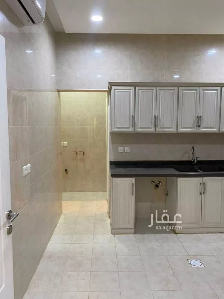 Floor for Rent in Riyadh Al Qirawan