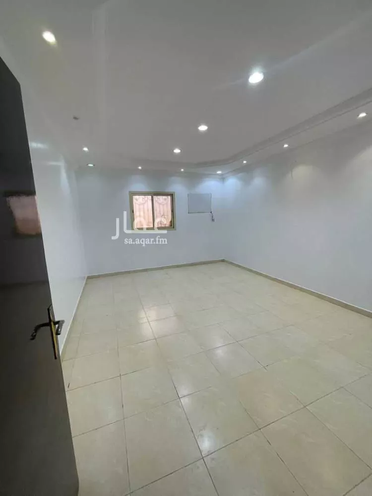 شقة للبيع في شارع حرملة بن هوذه, حي بدر, مدينة الرياض, منطقة الرياض صورة 2