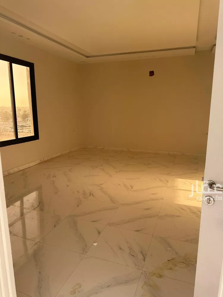 فيلا للإيجار في شارع احمد بن سعادة, حي الرمال, مدينة الرياض, منطقة الرياض صورة 5