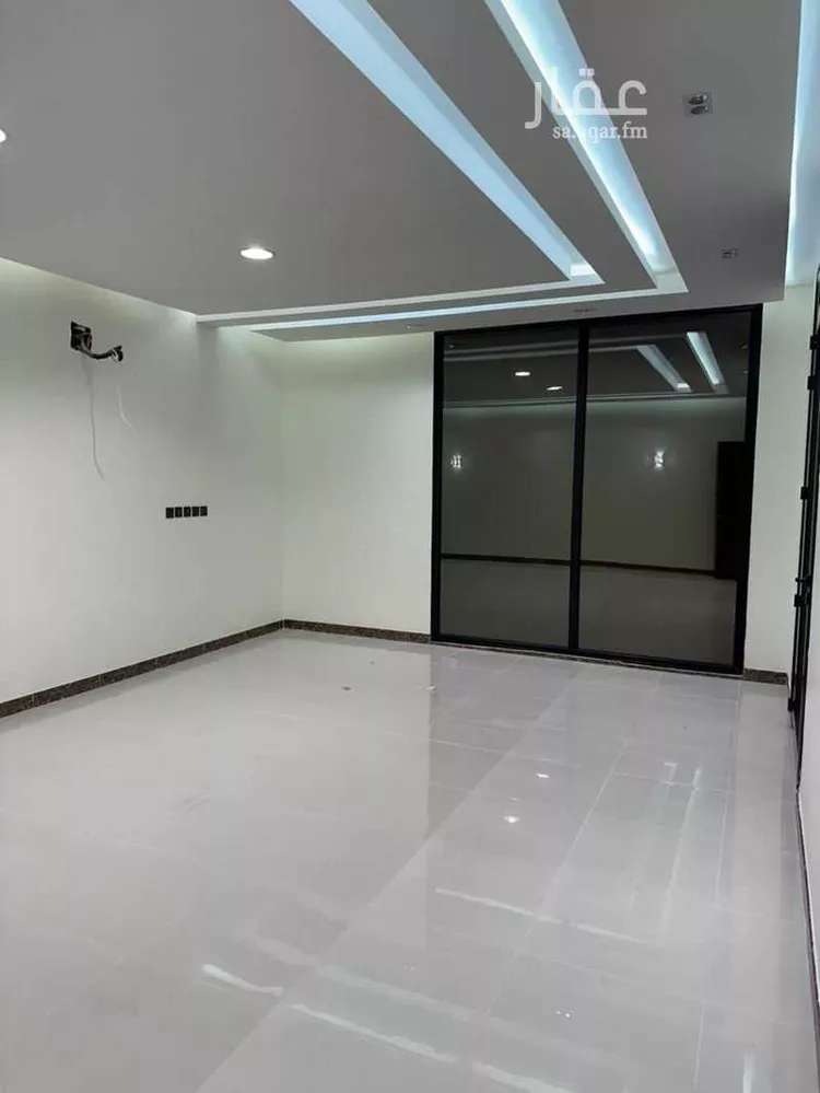 فيلا للبيع في شارع عين دار, حي الصواري, مدينة الخبر, المنطقة الشرقية صورة 3