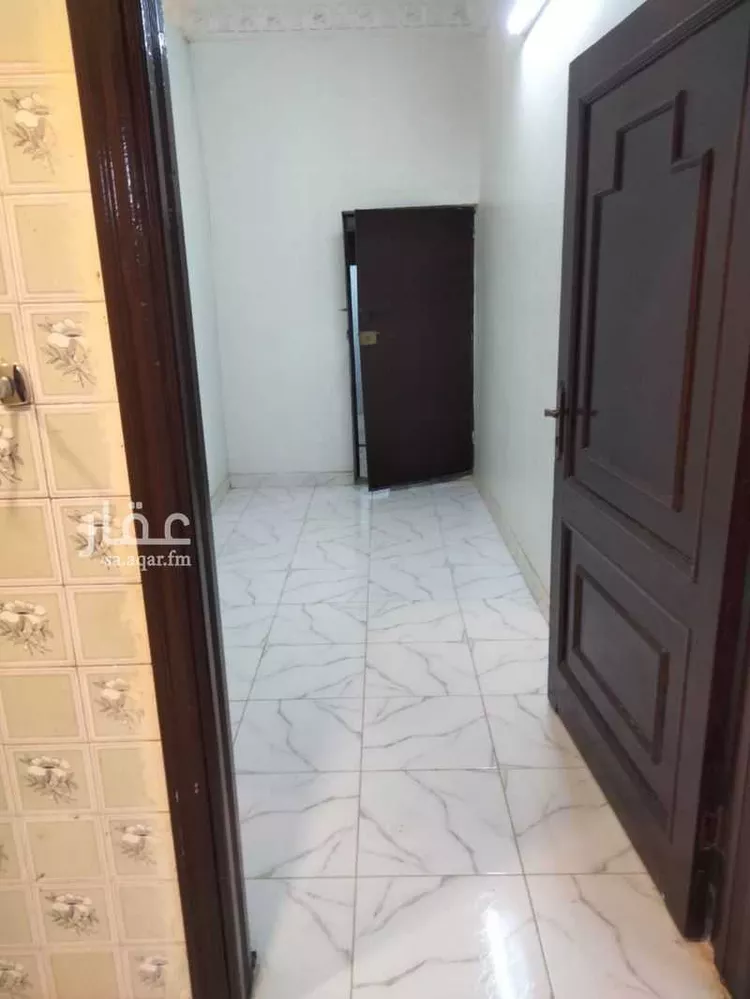 Floor for Rent in Riyadh Al Uraija Al Wusta صورة 4