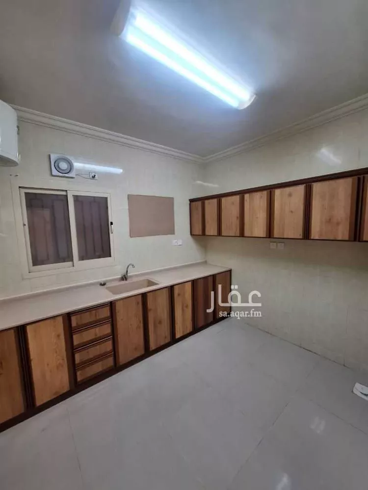 شقة للإيجار في شارع الامير مشهور ابن عبدالعزيز, حي مدينة العمال, مدينة الخبر, المنطقة الشرقية 6