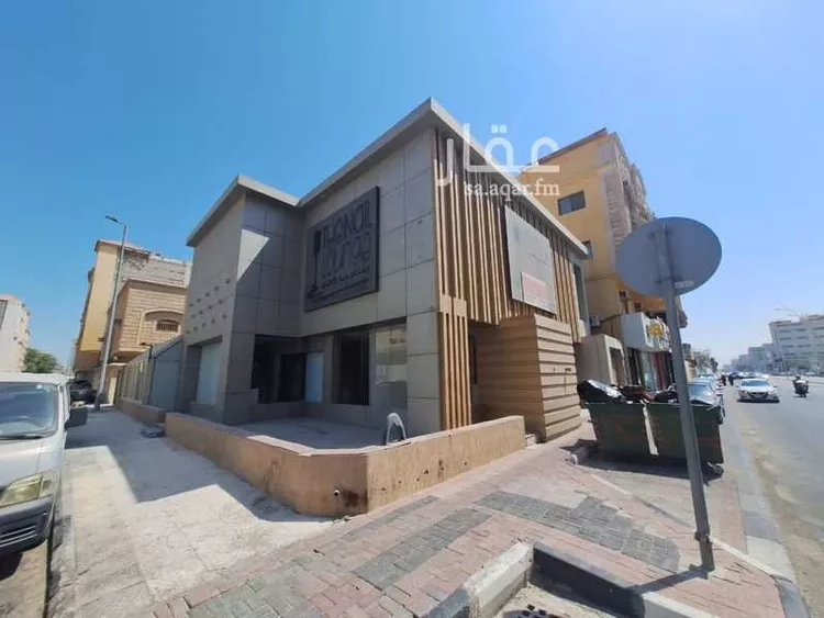فيلا للإيجار في شارع الرياض, حي مدينة العمال, مدينة الخبر, المنطقة الشرقية صورة 2