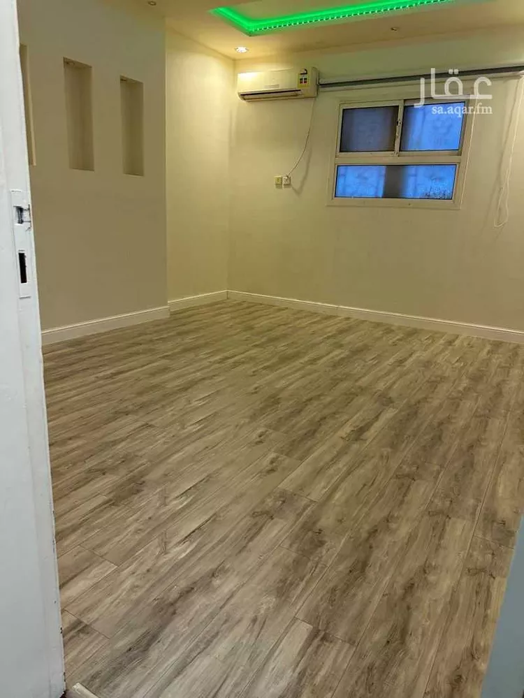 Floor for Rent in Riyadh Ishbiliyah