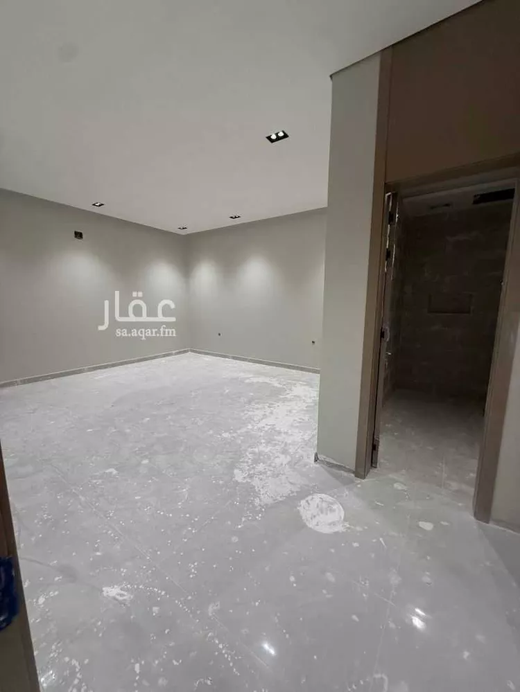 دور للبيع في شارع الغماس, حي الخليج, مدينة الرياض, منطقة الرياض 9