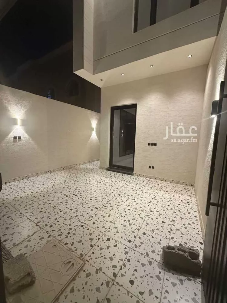 دور للبيع في شارع عنيزة, حي اليرموك, مدينة الرياض, منطقة الرياض صورة 3