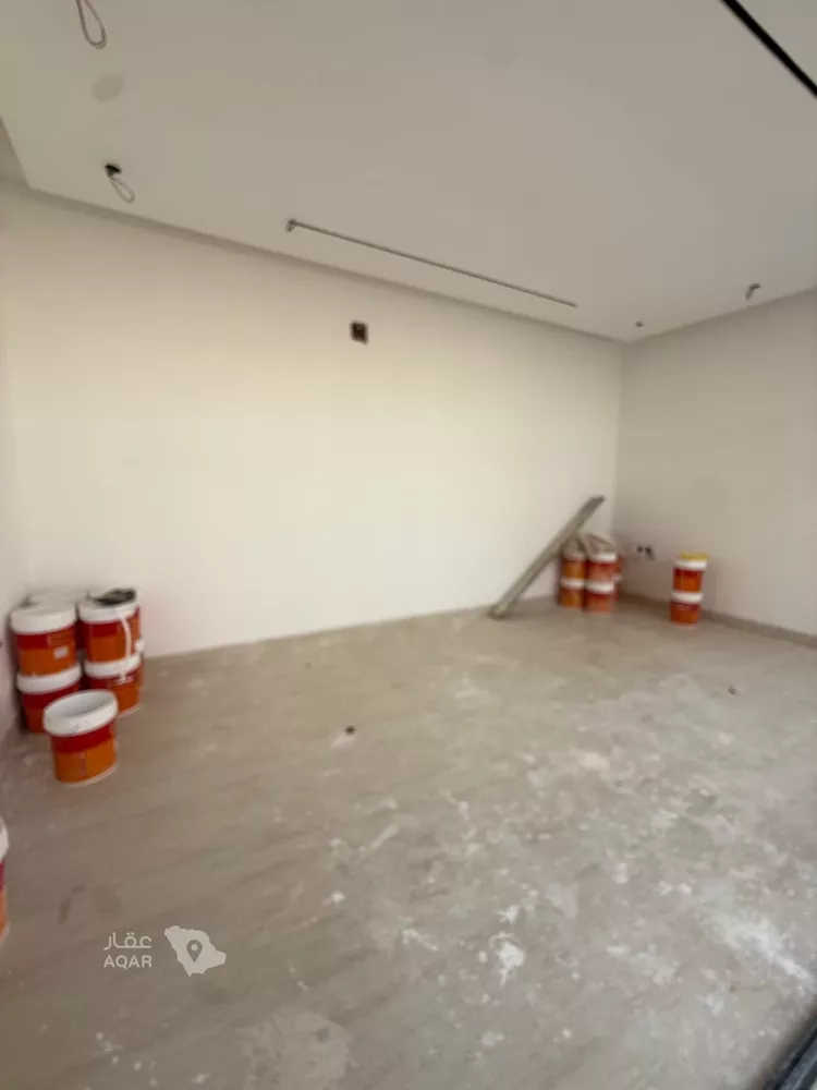 Floor for Sale in Riyadh Ar Rawdah 4