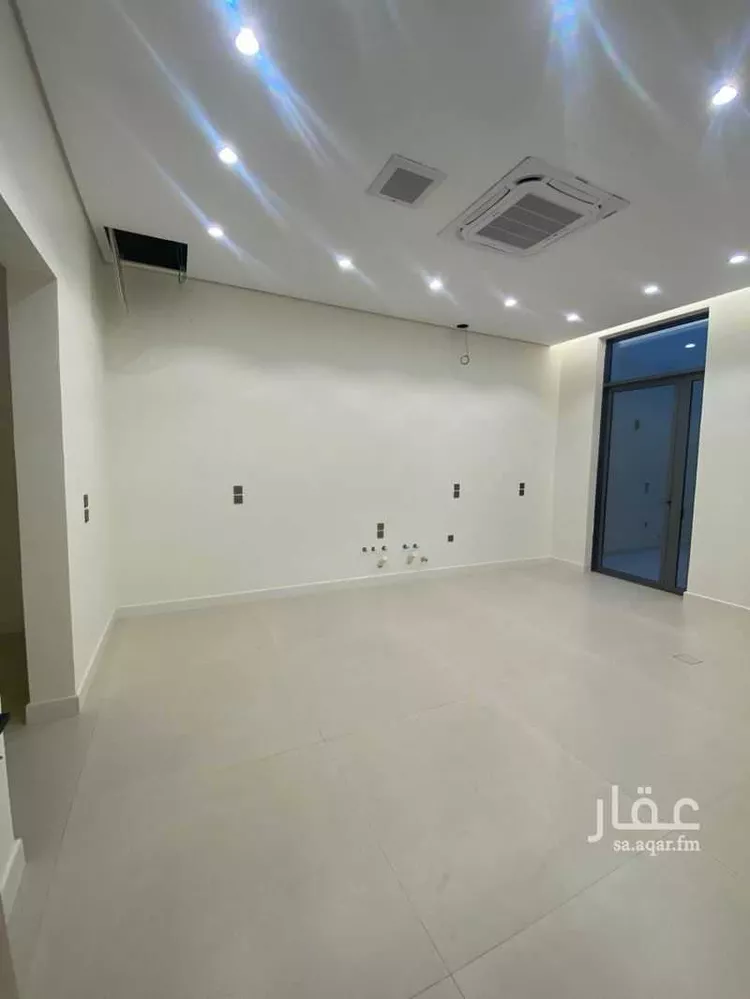 فيلا للبيع في شارع عمرو بن عروة, حي المهدية, مدينة الرياض, منطقة الرياض 13
