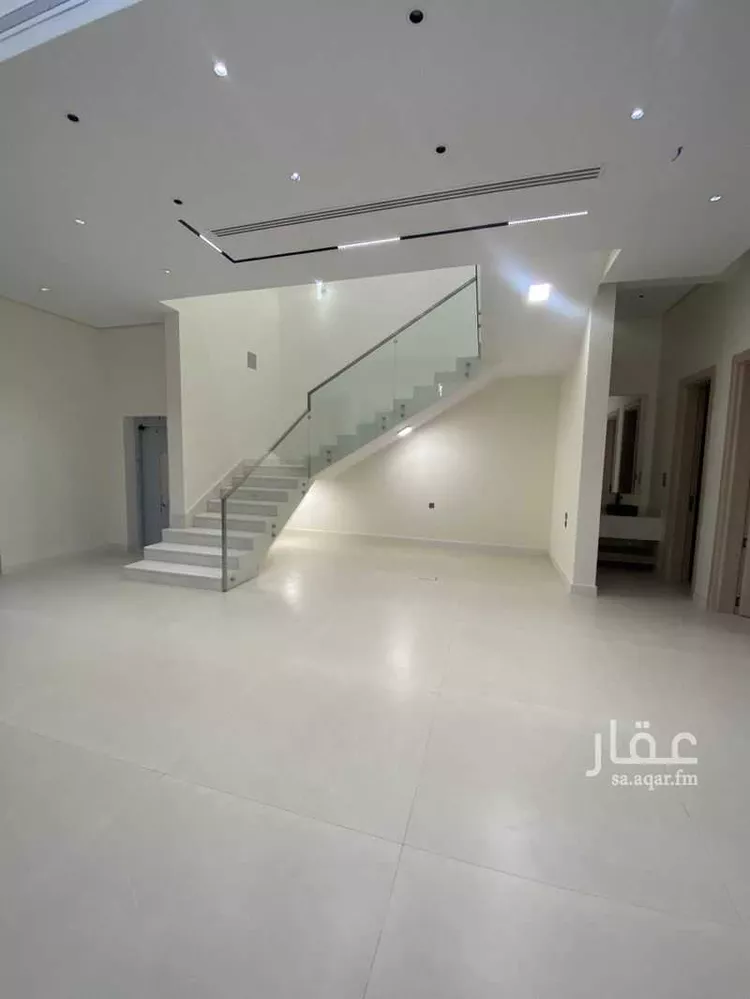 فيلا للبيع في شارع عمرو بن عروة, حي المهدية, مدينة الرياض, منطقة الرياض 11