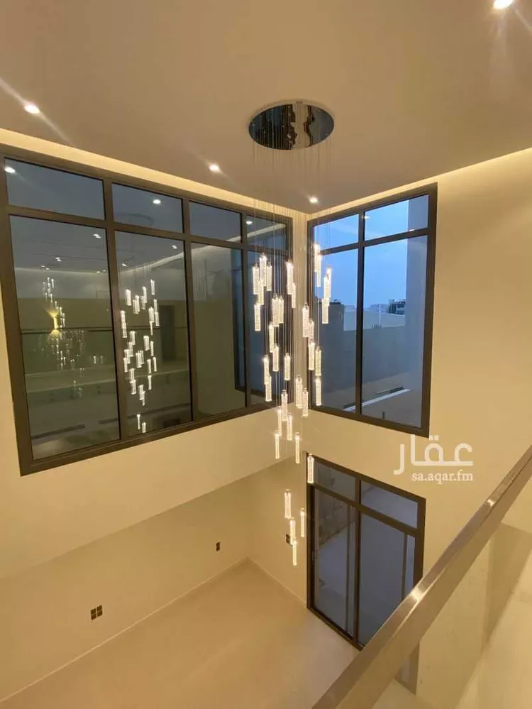 فيلا للبيع في شارع عمرو بن عروة, حي المهدية, مدينة الرياض, منطقة الرياض 15