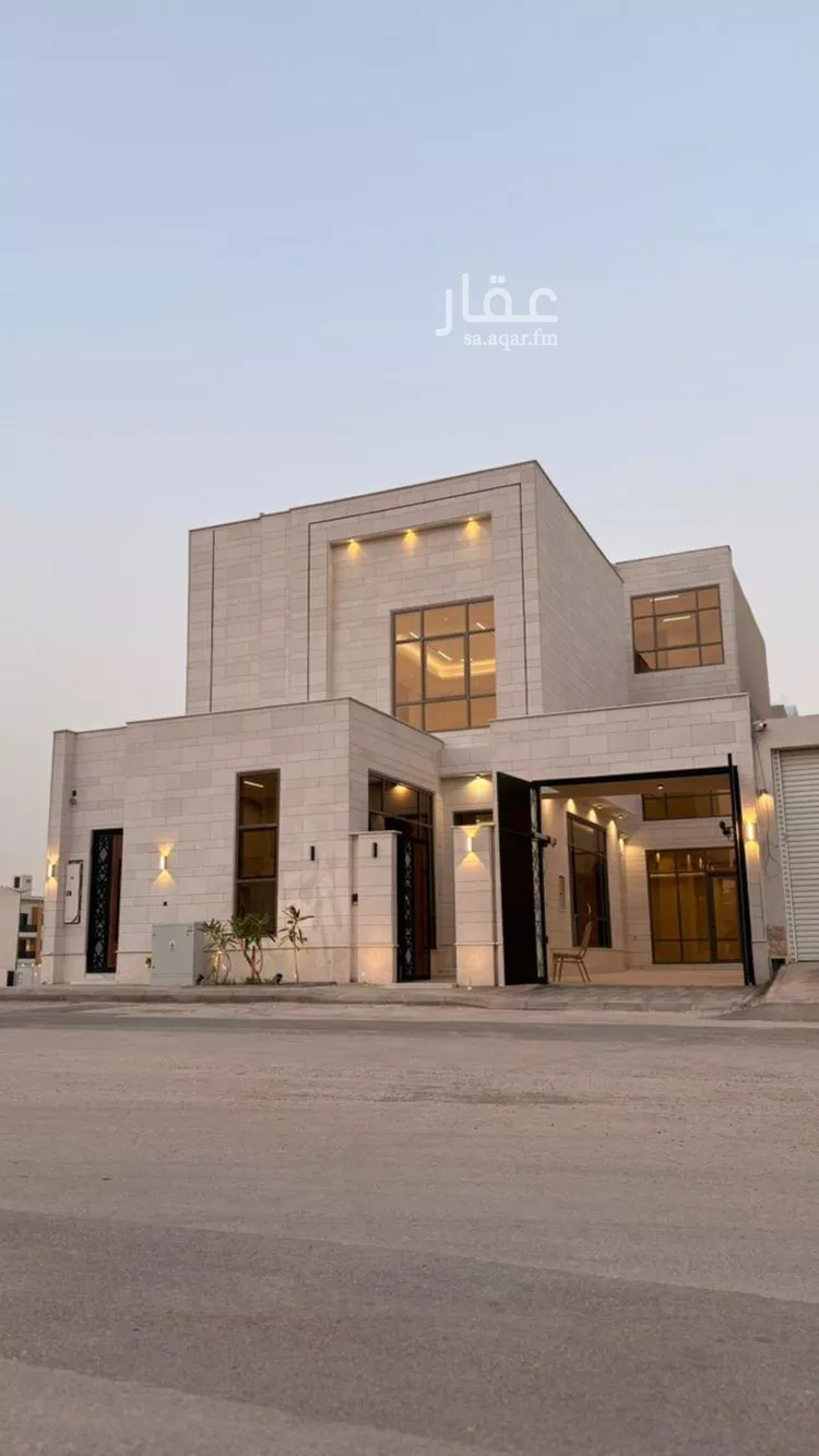 فيلا للبيع في شارع أحمد بن قطرب, حي المهدية, مدينة الرياض, منطقة الرياض صورة 3