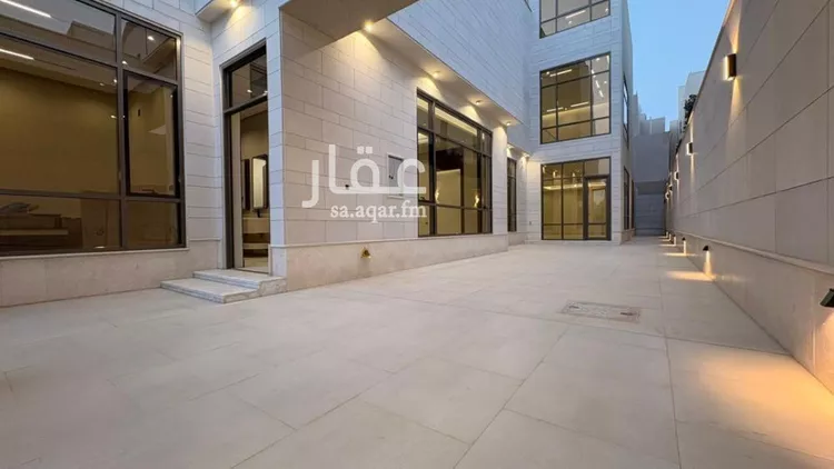 فيلا للبيع في شارع أحمد بن قطرب, حي المهدية, مدينة الرياض, منطقة الرياض صورة 3