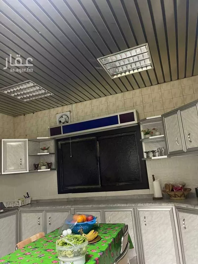 فيلا للبيع في شارع الهواري, حي القري, مدينة أبها, منطقة عسير صورة 4