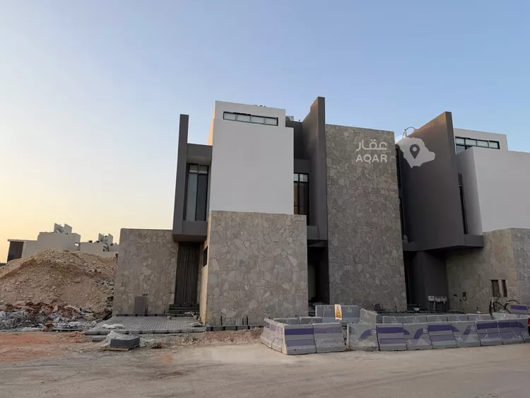 Floor for Sale in Riyadh An Narjis 3