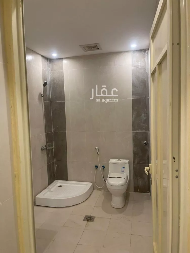 فيلا للبيع في شارع الورود, حي الورود, مدينة أبو عريش - أبو عريش, منطقة جازان