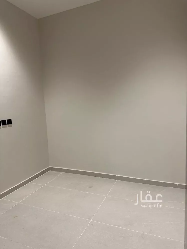 دور للبيع في شارع ربيعه الدارمي, حي الروضة, مدينة جازان, منطقة جازان صورة 2