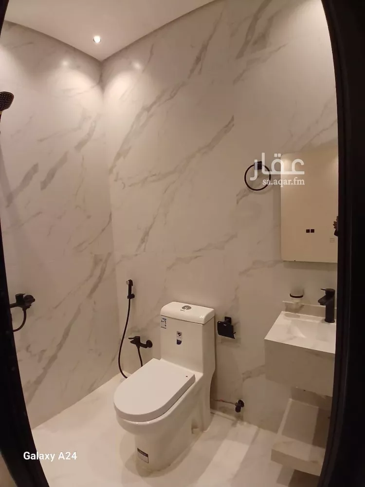 شقة للإيجار في شارع ينبع, حي ظهرة لبن, مدينة الرياض, منطقة الرياض