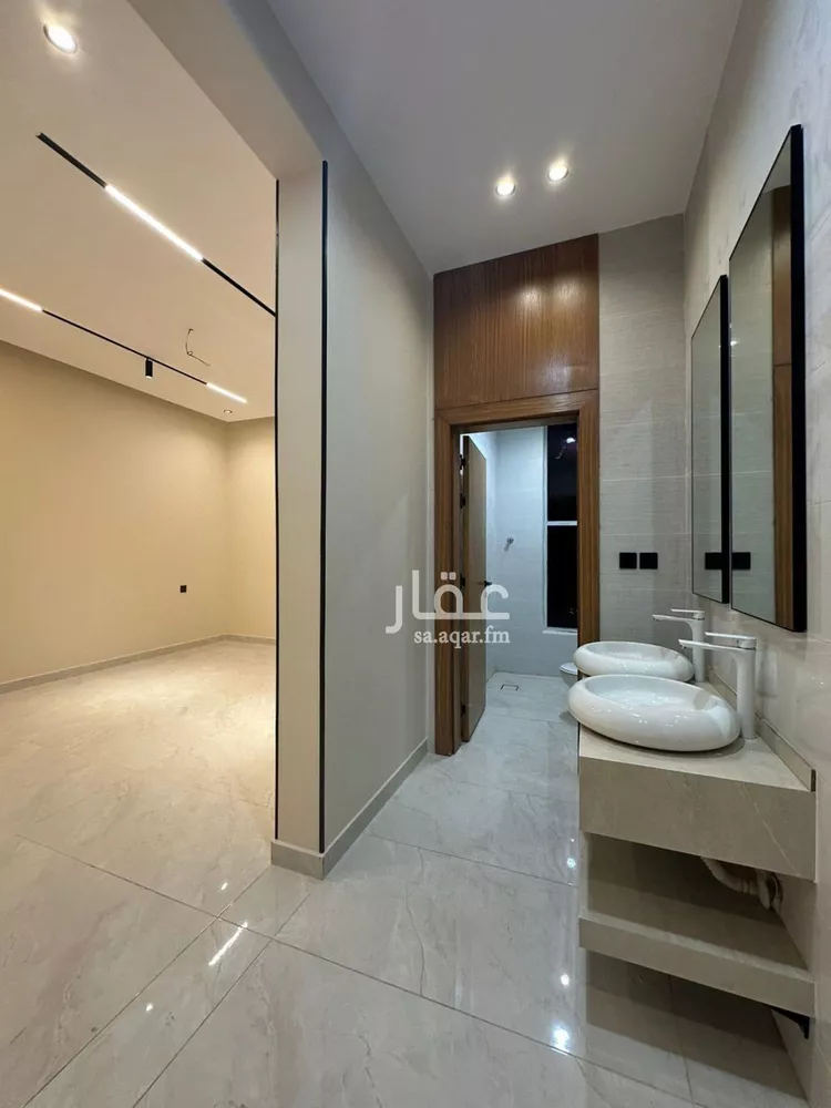 شقة للبيع في شارع شارع شهيد الدين ثم الوطن علي حسين محمد خلوي, حي السويس 2, مدينة جازان, منطقة جازان صورة 2