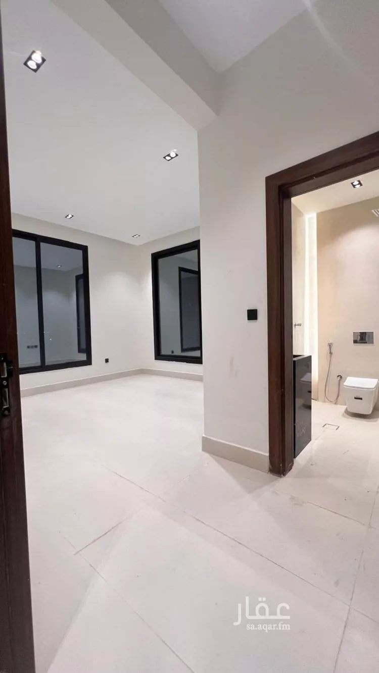 دور للبيع في شارع الشاطى, حي المحمدية 3, مدينة جازان, منطقة جازان صورة 3