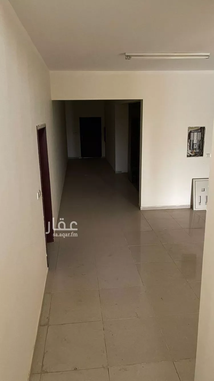 عمارة للبيع في شارع سفيان بن معمر, حي الشاطئ, مدينة جازان, منطقة جازان صورة 2