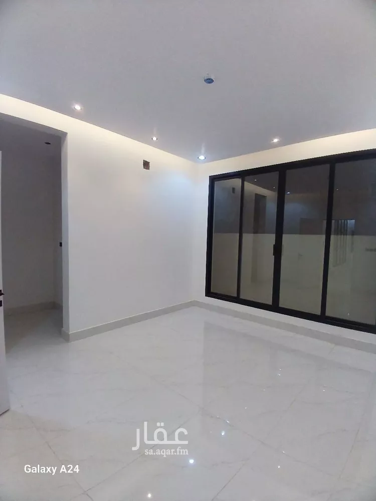 فيلا للبيع في شارع البيضاء, حي لبن, مدينة الرياض, منطقة الرياض