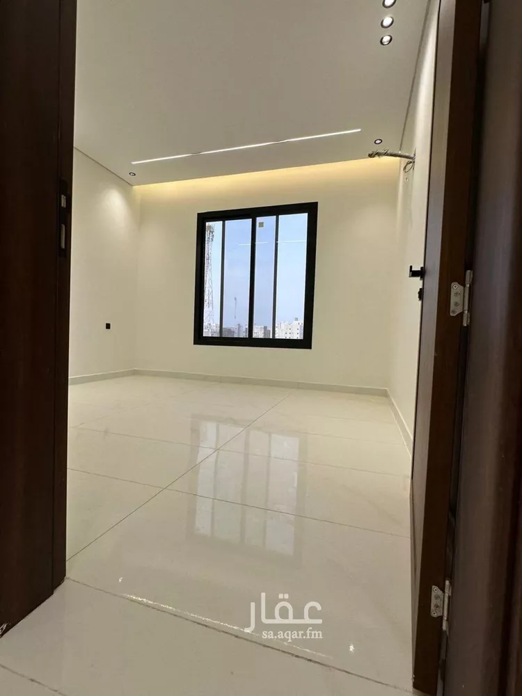 Floor for Sale in Jazan As Suways