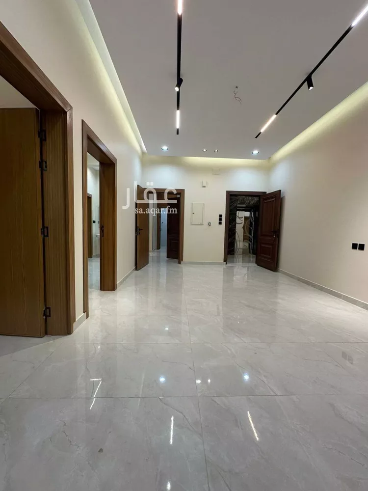 شقة للبيع في شارع شارع شهيد الدين ثم الوطن علي حسين محمد خلوي, حي السويس 2, مدينة جازان, منطقة جازان صورة 4