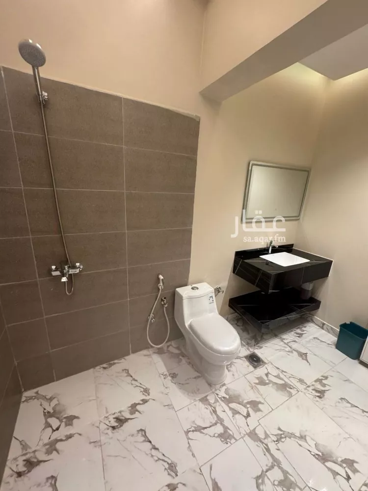 عمارة للبيع في شارع الزهور 9, حي الزهور, مدينة جازان, منطقة جازان صورة 3