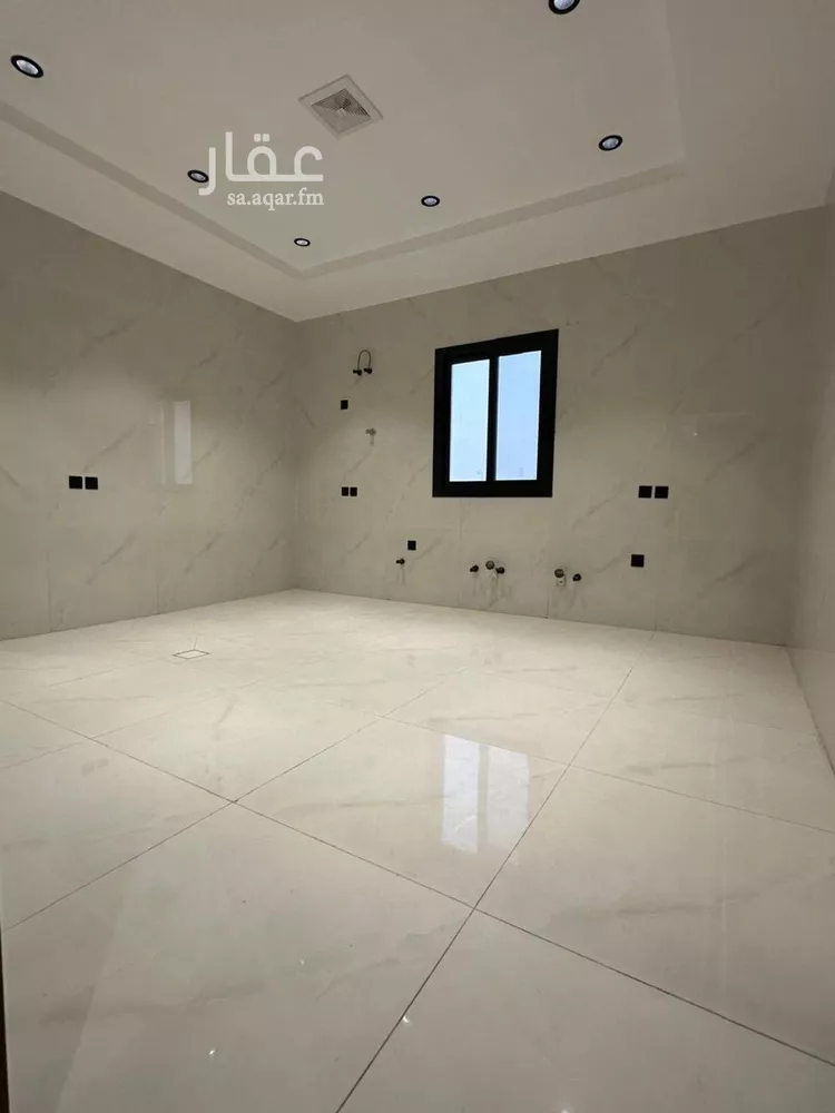 Floor for Sale in Jazan As Suways 8