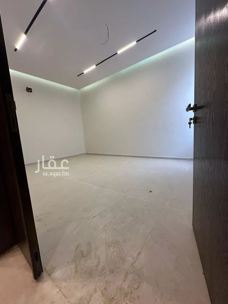 دور للبيع في شارع ربيعه الدارمي, حي الروضة, مدينة جازان, منطقة جازان صورة 3