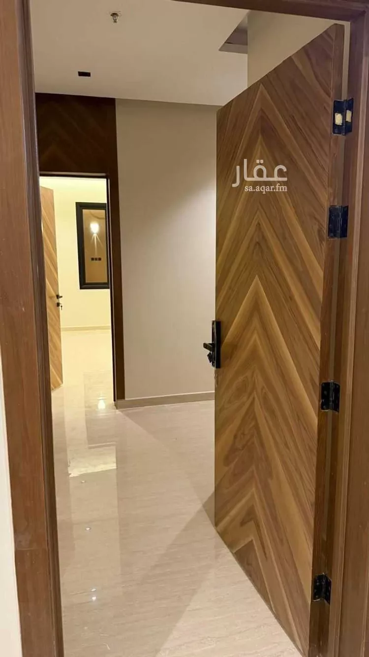 عمارة للبيع في شارع جبل الأرام, حي ظهرة لبن, مدينة الرياض, منطقة الرياض صورة 2