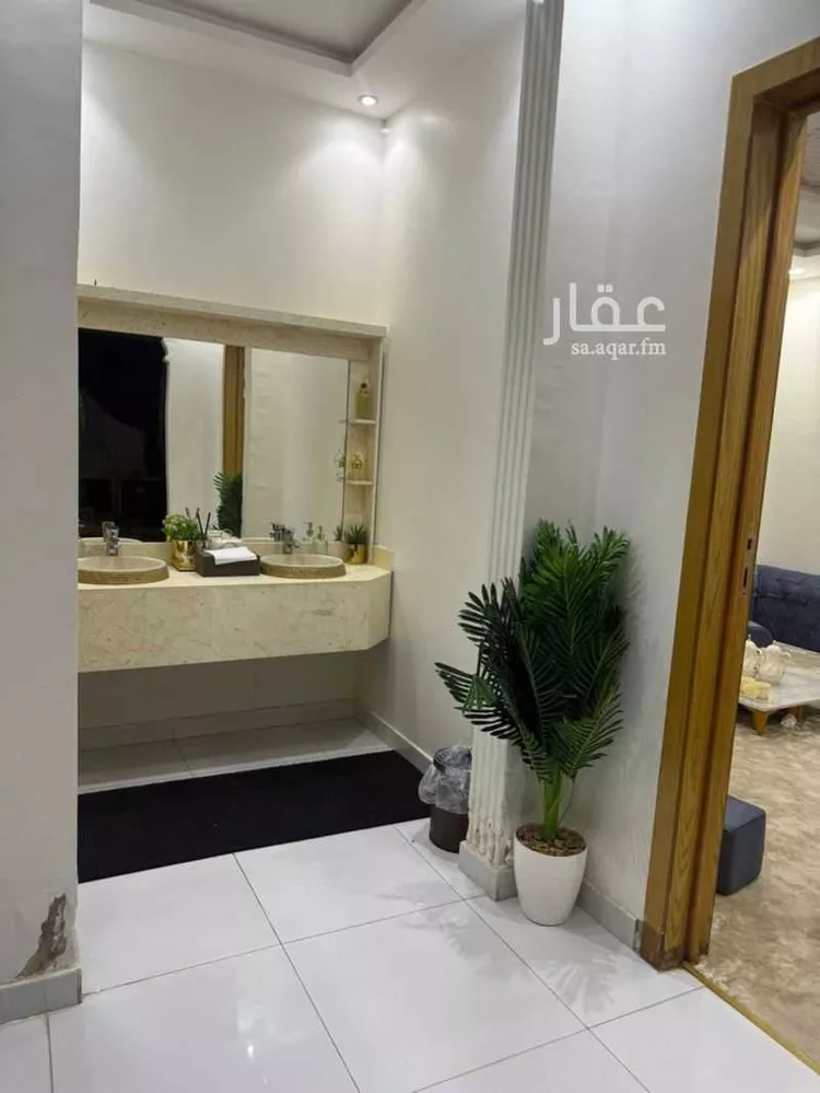 Floor for Sale in Riyadh Tuwaiq 17