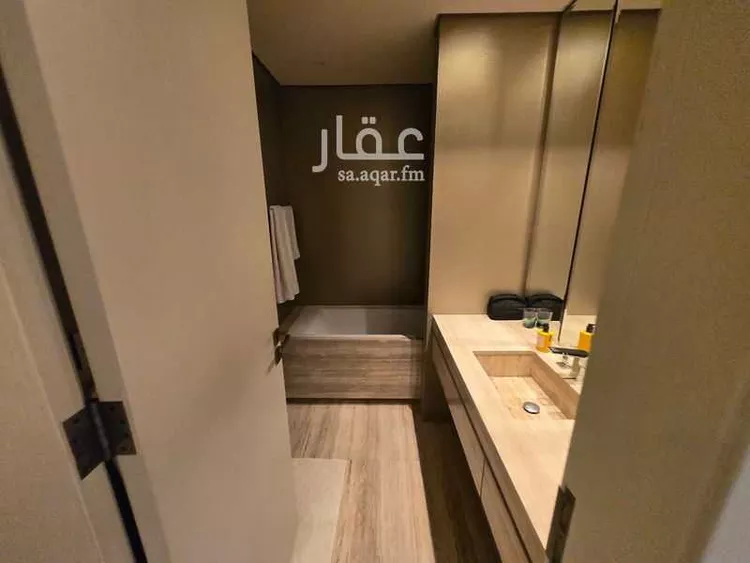 شقة للبيع في شارع الملك فهد الفرعي, حي العليا, مدينة الرياض, منطقة الرياض 18