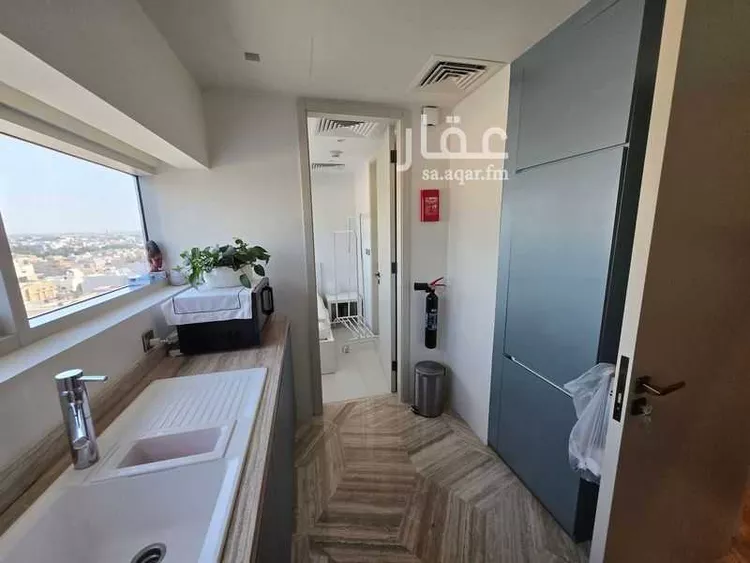 شقة للبيع في شارع الملك فهد الفرعي, حي العليا, مدينة الرياض, منطقة الرياض 11