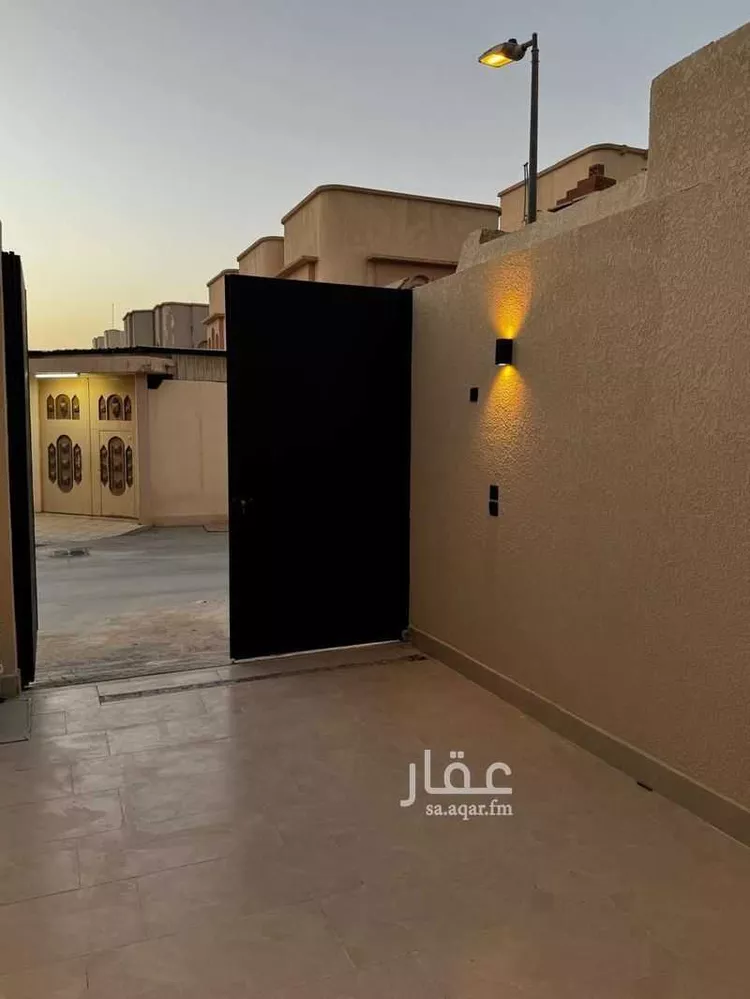 دور للبيع في شارع ابن طاووس, حي ظهرة البديعة, مدينة الرياض, منطقة الرياض صورة 4