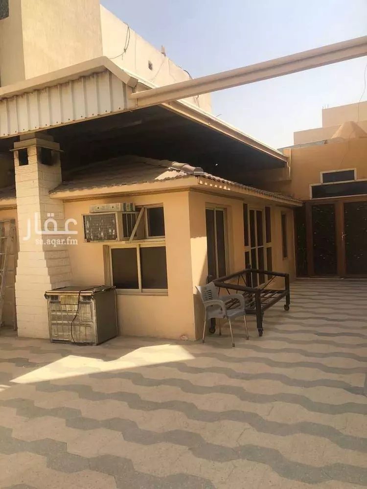 فيلا للبيع في شارع علي بن أبي خالد, حي الشفاء, مدينة الرياض, منطقة الرياض صورة 3