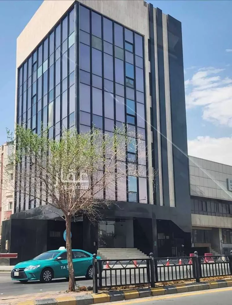 عمارة للإيجار في شارع الجامعة, حي الملز, مدينة الرياض, منطقة الرياض