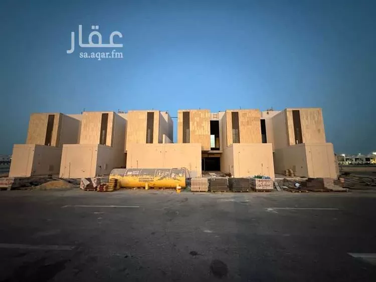 فيلا للبيع في شارع عبدالرحمن ابن كعب الانصاري, حي الأمواج, مدينة الخبر, المنطقة الشرقية 9