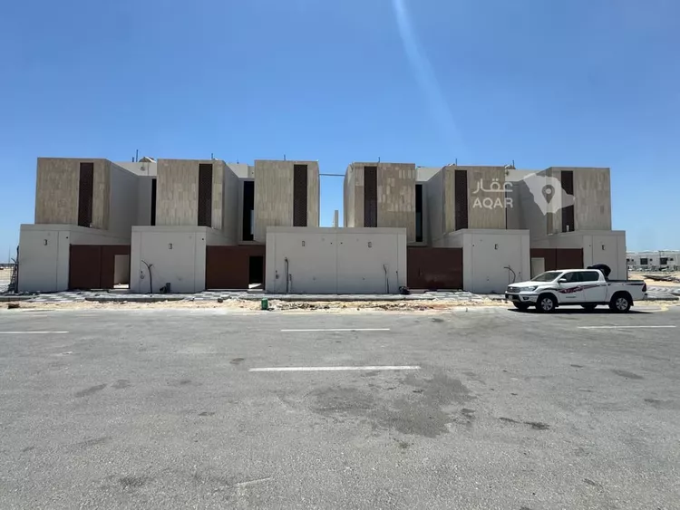 فيلا للبيع في شارع عبدالرحمن ابن كعب الانصاري, حي الأمواج, مدينة الخبر, المنطقة الشرقية صورة 3
