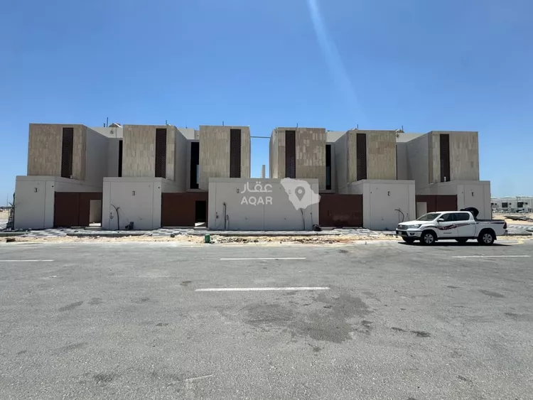 فيلا للبيع في شارع عبدالرحمن ابن كعب الانصاري, حي الأمواج, مدينة الخبر, المنطقة الشرقية