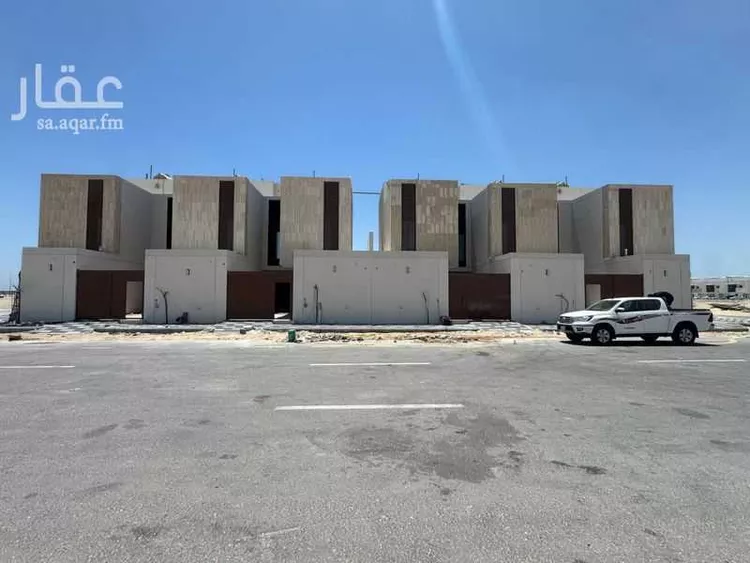 فيلا للبيع في شارع عبدالرحمن ابن كعب الانصاري, حي الأمواج, مدينة الخبر, المنطقة الشرقية صورة 2