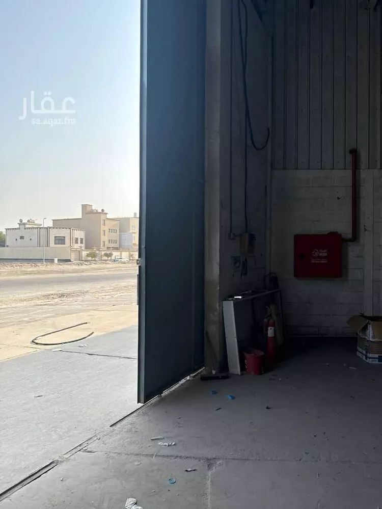 مستودع للإيجار في شارع 2499808, حي منطقة المستودعات, مدينة القطيف, المنطقة الشرقية صورة 4
